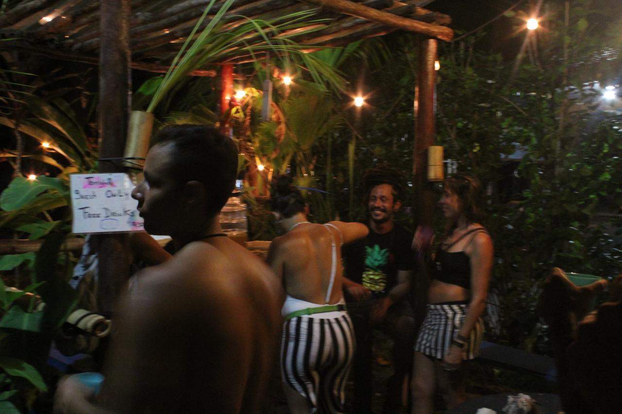 Coconut Hostel Bocas Town 외부 사진