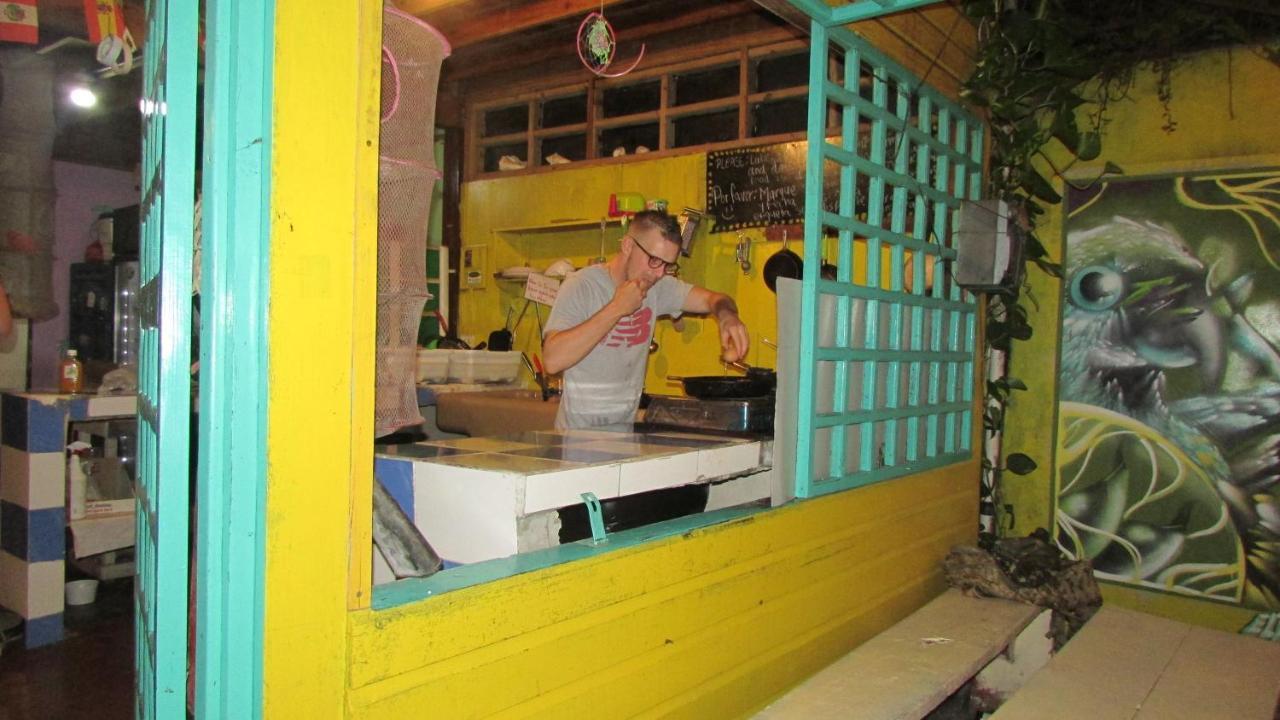 Coconut Hostel Bocas Town 외부 사진