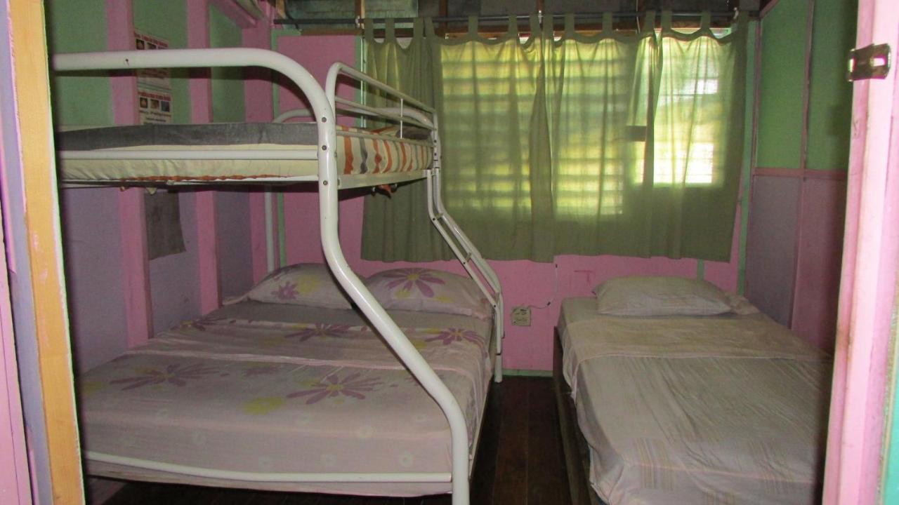 Coconut Hostel Bocas Town 외부 사진